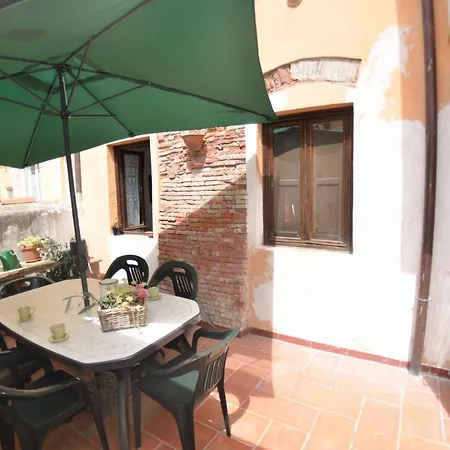 Casina Bella Di Apartment Lucca